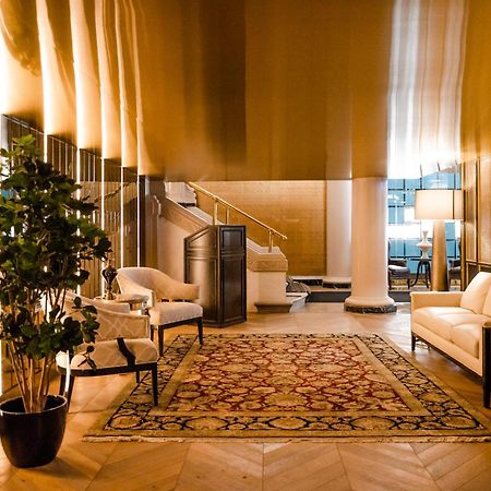 Hotel Birks Montréal Eksteriør billede The lobby of the hotel