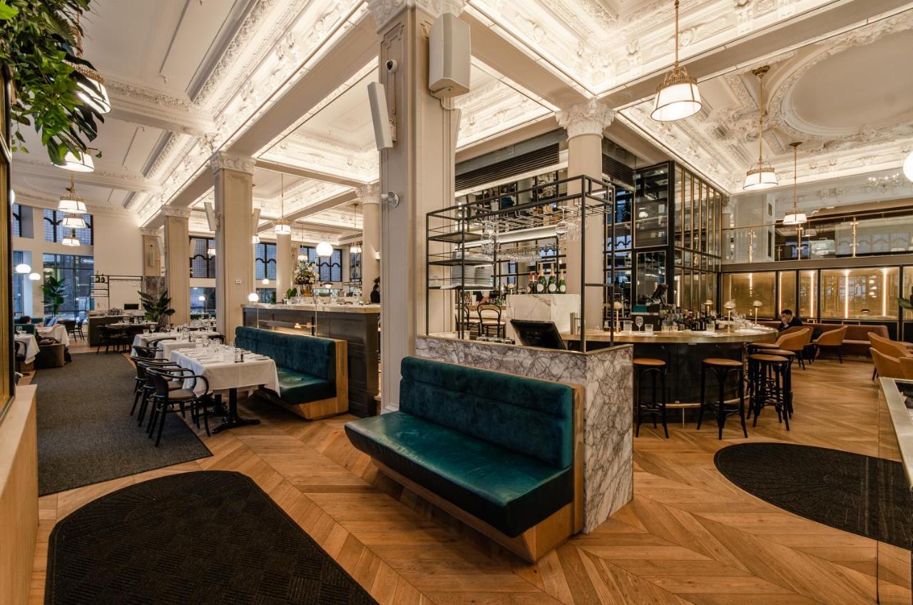 Hotel Birks Montréal Eksteriør billede The interior of the restaurant